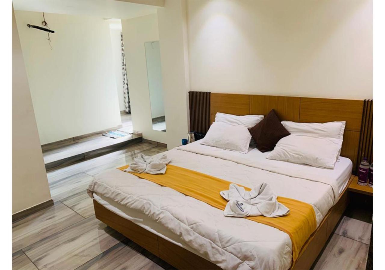 Shree Murlidhar Guest House Surat Exterior foto